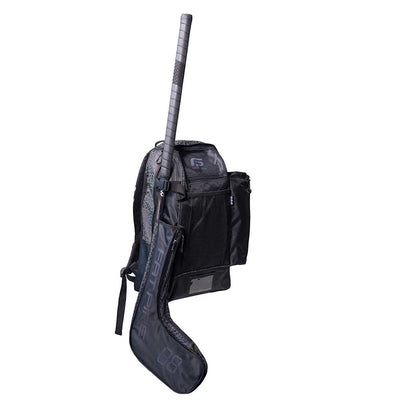 En ryggsekk med en smart køllebag på siden og mange smarte lommer   Passer perfekt hvis du skal sykle til trening eller når du ønsker å ha alt i en sekk.